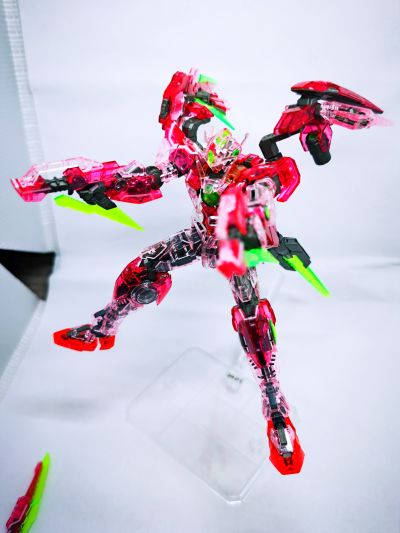 RG 1/144  高达基地专属商品 量子型00高达 全刃装[TRANS-AM]