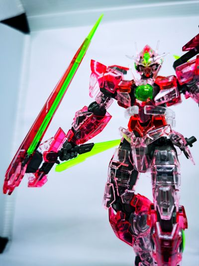 RG 1/144  高达基地专属商品 量子型00高达 全刃装[TRANS-AM]