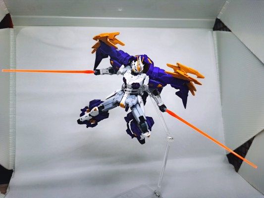 HG 1/144  亚斯克雷普欧斯高达