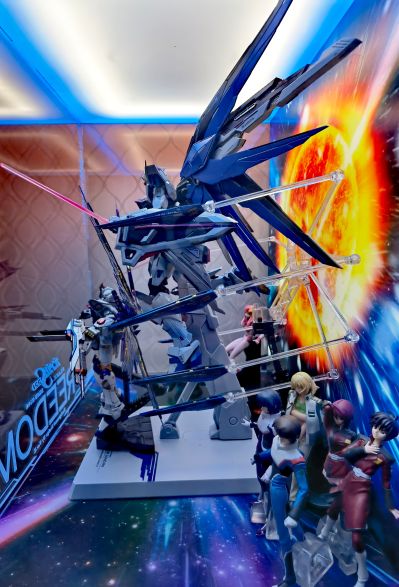 RG 1/144 强袭自由高达专用强化特效件“天空之翼”