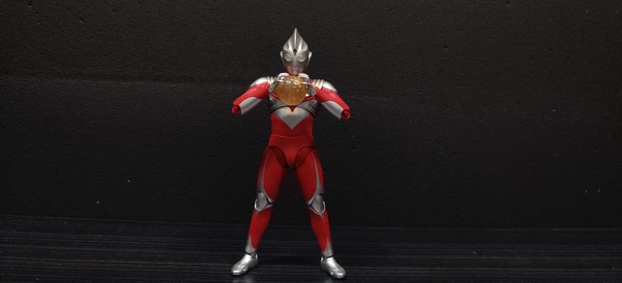 S.H.Figuarts(真骨雕制法)  迪迦奥特曼 强力型