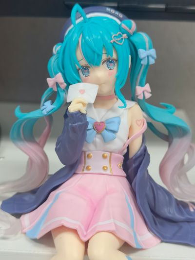 压泡面  初音未来   恋爱的水手服