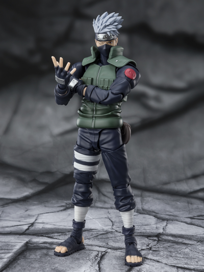 S.H.Figuarts  旗木卡卡西 -大名鼎鼎的写轮眼英雄-