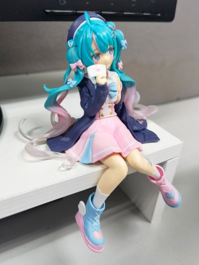 压泡面  初音未来   恋爱的水手服