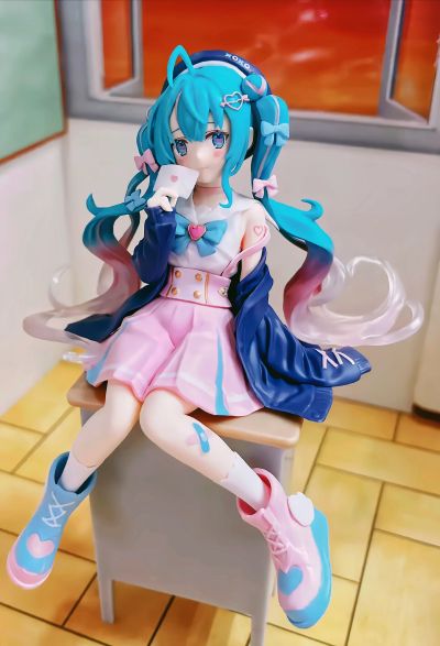 压泡面  初音未来   恋爱的水手服