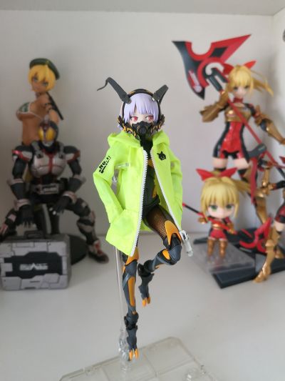 荧光黄绿色布制外套