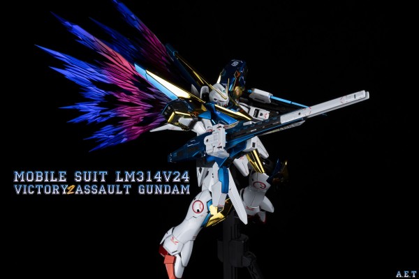 MG  1/100  高达基地专属商品   V2高达突击爆击型 Ka版  [钛金质感]