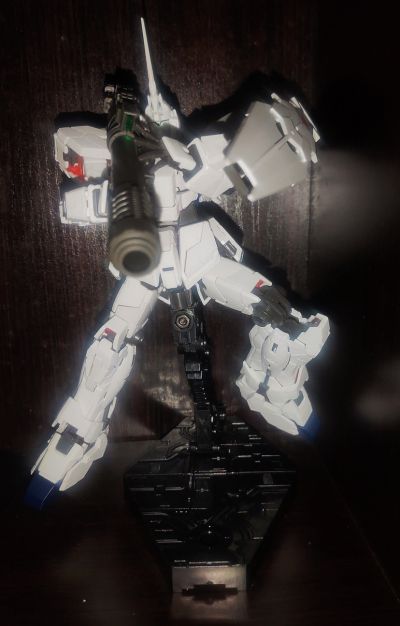 RG 1/144  高达基地专属商品 RX-0 独角兽高达 TWC版