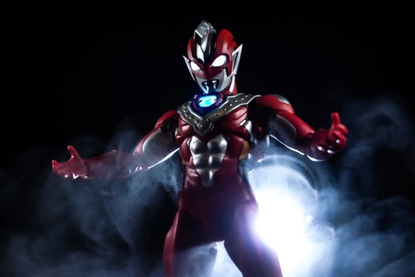 S.H.Figuarts 泽塔奥特曼 泽塔奥特曼 贝塔冲击