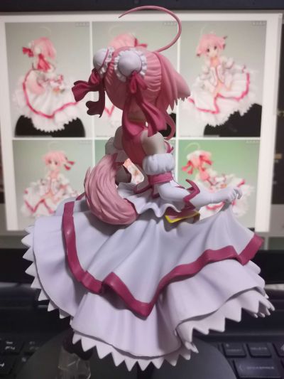 DOG DAYS 	米希奥蕾·F·比斯科迪