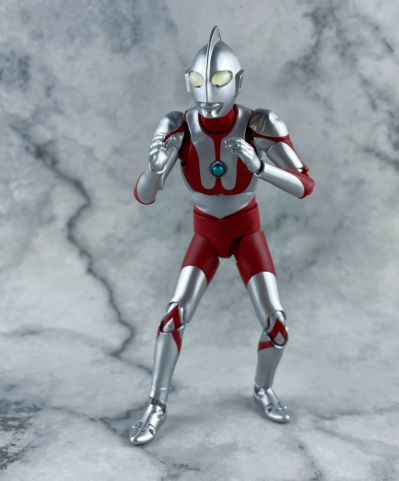 S.H.Figuarts(真骨雕制法)  奥特曼