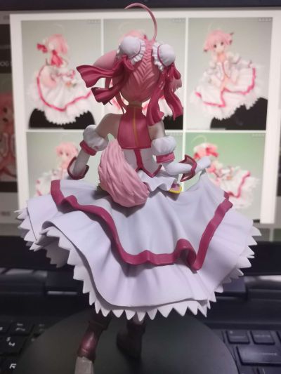 DOG DAYS 	米希奥蕾·F·比斯科迪