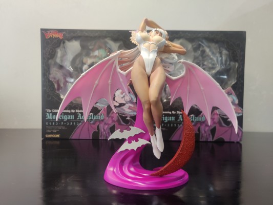 CAPCOM FIGURE BUILDER Creator's Model 吸血鬼 莫莉卡・安斯兰特 White Color. 