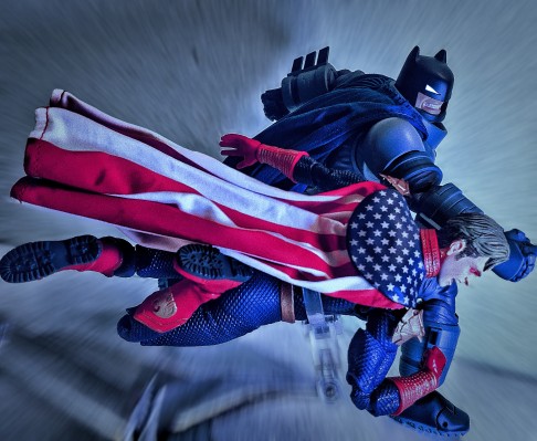 MAFEX 编号151 黑袍纠察队 祖国人