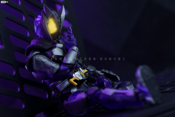 一番赏   S.H.Figuarts 假面骑士 最终大奖 假面骑士灭 蛰刺毒蝎 透明紫