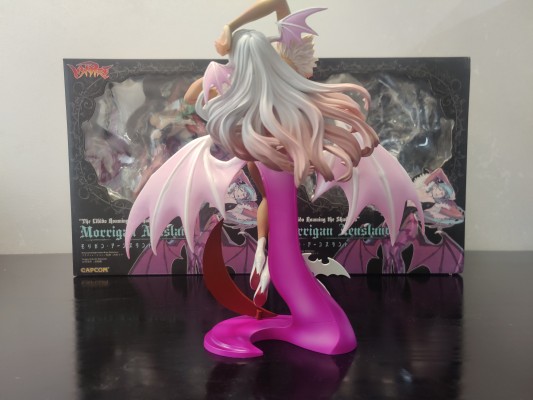 CAPCOM FIGURE BUILDER Creator's Model 吸血鬼 莫莉卡・安斯兰特 White Color. 