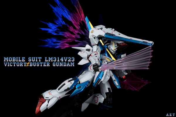 MG  1/100  高达基地专属商品   V2高达突击爆击型 Ka版  [钛金质感]