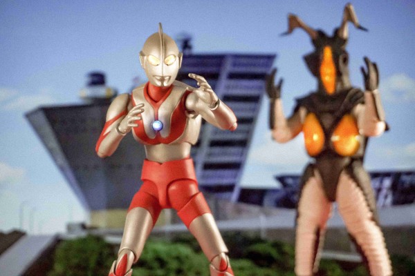 S.H.Figuarts  奥特曼 50周年纪念版