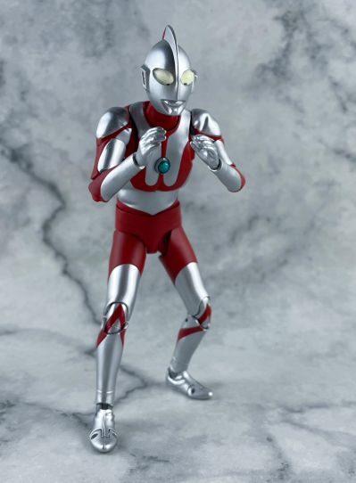 S.H.Figuarts(真骨雕制法)  奥特曼
