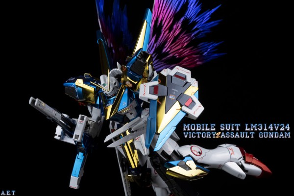 MG  1/100  高达基地专属商品   V2高达突击爆击型 Ka版  [钛金质感]