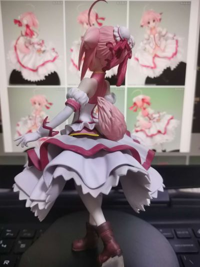 DOG DAYS 	米希奥蕾·F·比斯科迪