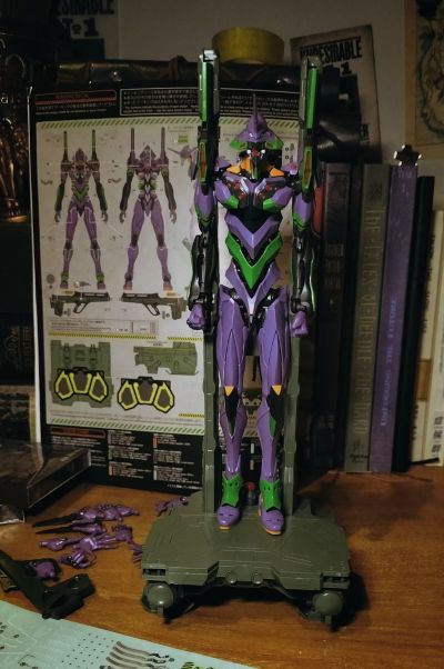 RG 泛用型决战兵器 新世纪福音战士 EVA 初号机 DX运输支架套装