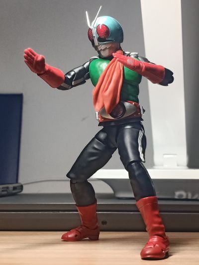S.H.Figuarts(真骨雕制法) 假面骑士 假面骑士新2号 假面骑士50周年纪念版