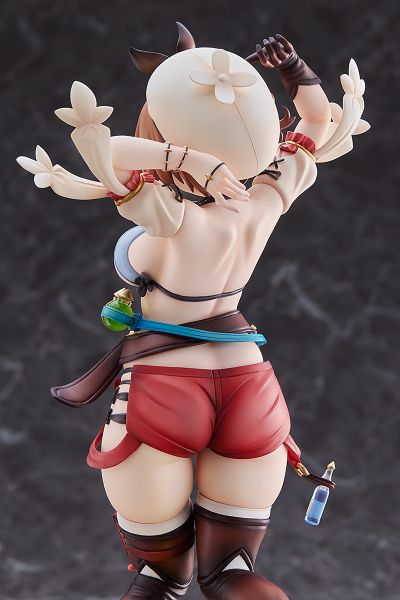 莱莎的炼金工房:常暗女王与秘密藏身处 莱莎（莱莎琳・斯托特）