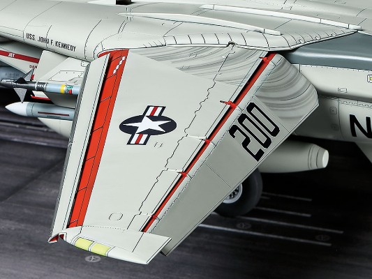 1/48 飞机系列 No.122 F-14A 地狱猫后期型 舰载版