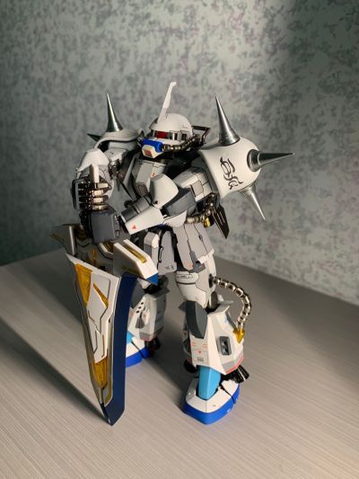 MG 1/100 机动战士高达  	MS-06J 陆战型扎古II ＆MS-06F 扎古II