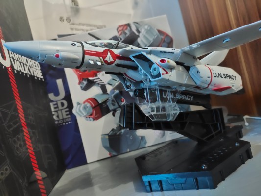 DX超合金 超时空要塞 VF-1J 装甲女武神(一条辉专用机)