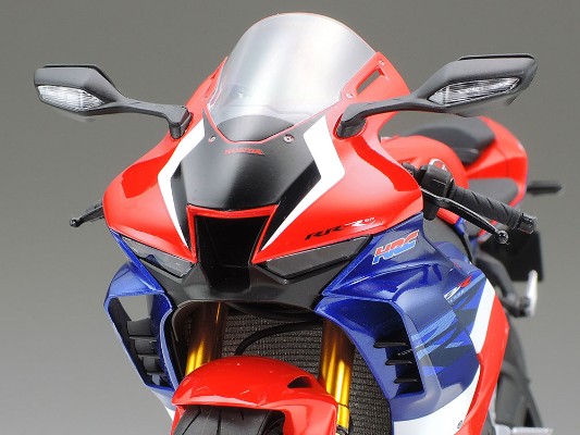 1/12 摩托车系列 No.138 本田 CBR1000RR-R FIREBLADE SP
