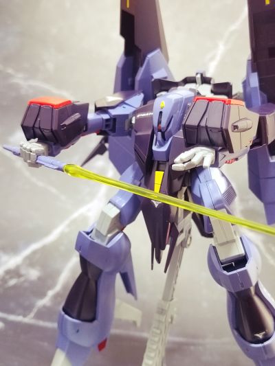 HGUC 1/144 机动战士Z高达 PMX-000 梅萨拉