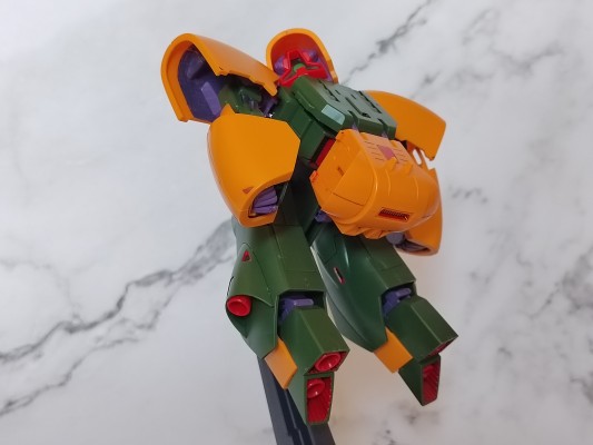 HGUC 1/144 	机动战士Z高达 NRX-044 亚希玛