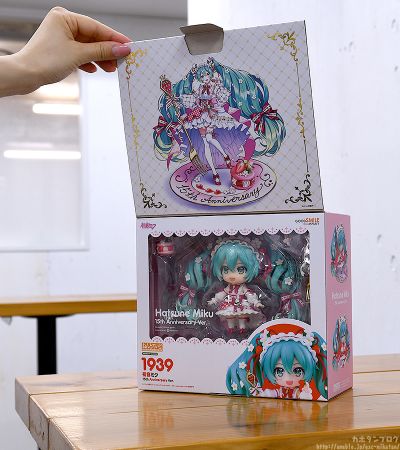 粘土人#1939 初音未來 15周年纪念版