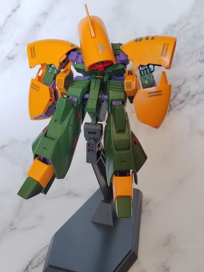HGUC 1/144 	机动战士Z高达 NRX-044 亚希玛