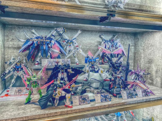 METAL BUILD 机动战士海盗高达 XM-X3 海盗高达X3