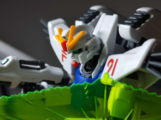 HGUC 1/144 	机动战士高达F91  高达F91