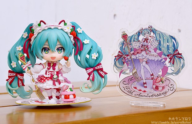 粘土人#1939 初音未來 15周年纪念版