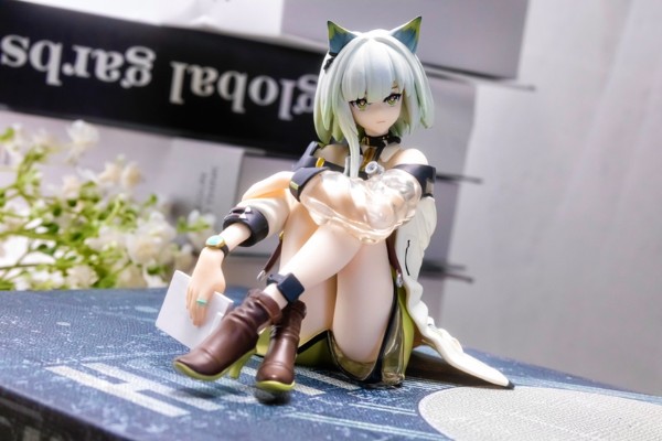 压泡面手办 明日方舟 凯尔希
