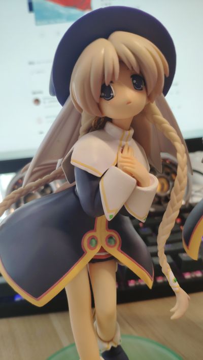 魔女娘 埃蕾内・西尔瓦娜