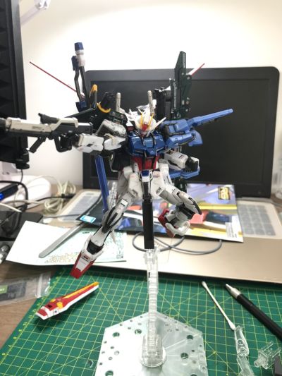 MG 1/100 机动战士高达SEED Destiny ZGMF-X42S 命运高达