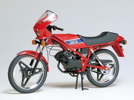 1/6 摩托车系列 No.14 本田 MB50Z