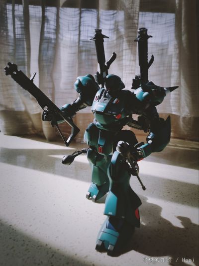 MG 1/100 机动战士高达0080 口袋里的战争 MS-18E 京宝梵