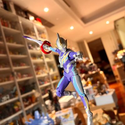 S.H.Figuarts  特利迦奥特曼 特利迦奥特曼 空中型