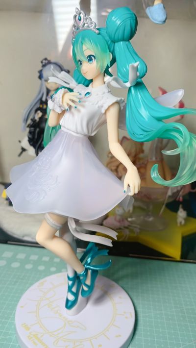 超级景品 “初音未来15周年纪念” 原画师：KEI