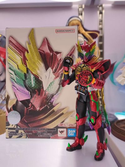 S.H.Figuarts(真骨雕制法) 假面骑士欧兹 十周年 复活的核心硬币 假面骑士欧兹 永恒鹰雀鹫联组
