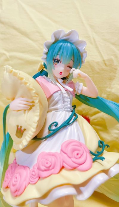 初音未来 童话仙境珍藏人偶 睡美人