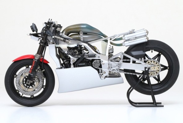 1/12 摩托车系列 No.121 本田 NSR500 '84