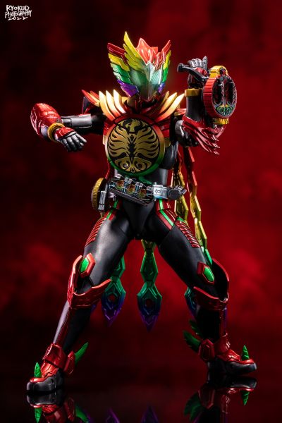 S.H.Figuarts(真骨雕制法) 假面骑士欧兹 十周年 复活的核心硬币 假面骑士欧兹 永恒鹰雀鹫联组